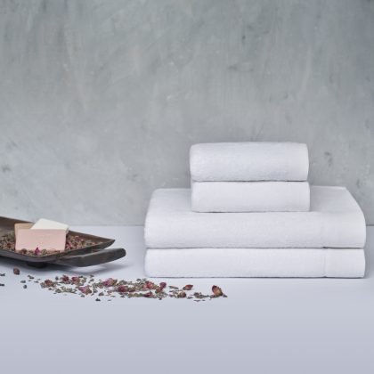 Set de 4 toallas de baño diseño Ola, 100% algodón, 600 gr. - Tienda Hohos