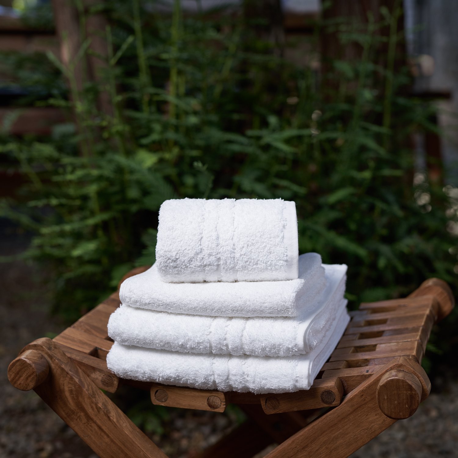 Set dos toallas de mano premium con guarda labrada y flecos, 100% algodón  620gr/m2, tamaño 50x80cm. - Tienda Hohos